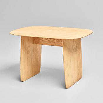 Claesson Koivisto Rune, a "Hand" stool,   Sasimonokagu Takahashi, Japan 2019.