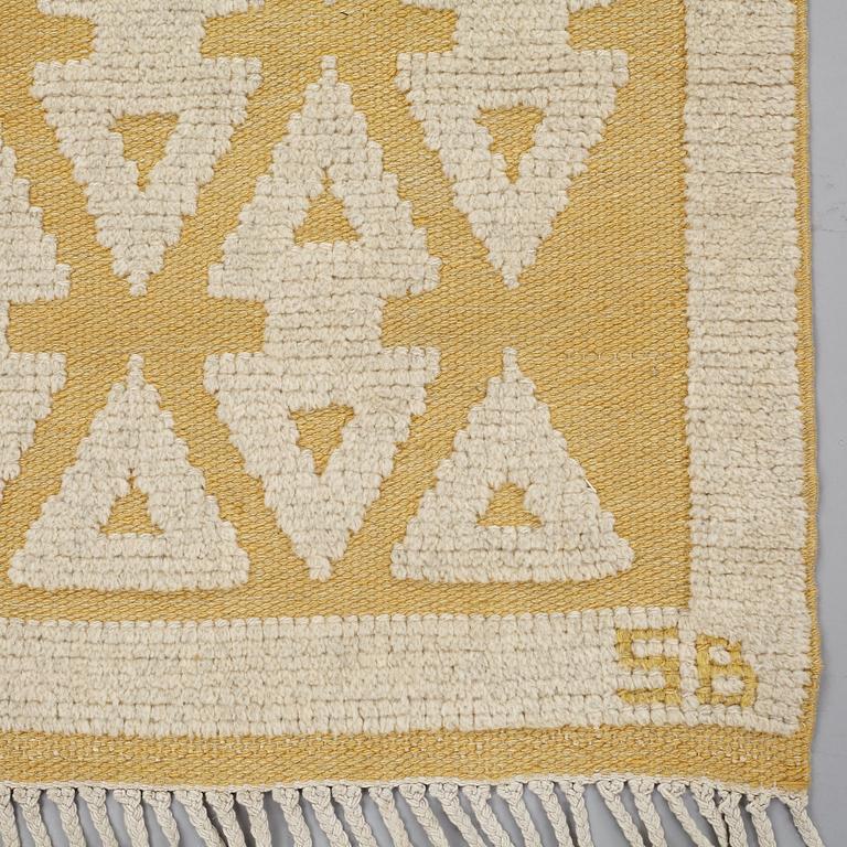 Sigvard Bernadotte, MATTO, knotted pile in relief, ca 184 x 121 cm, signed SB (Sigvard Bernadotte).