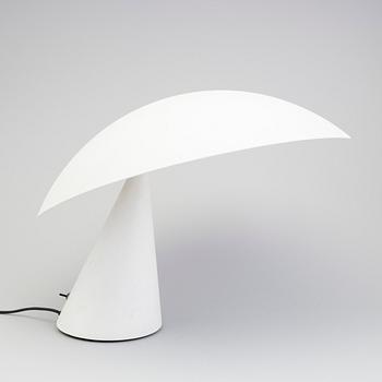 A "Lavinia" tablelamp by Masayuki Kurokawa for Artemide.