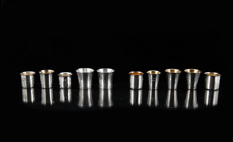 BÄGARE, 10 st, silver, bland annat Befa, Göteborg, 1970. Total vikt ca 415g.