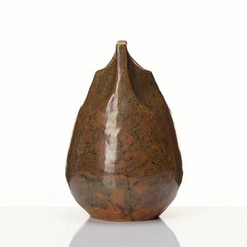 Anders & Bess Wissler, a stoneware vase, Ateljé Solklinten, Mariefred, Sweden 1915.