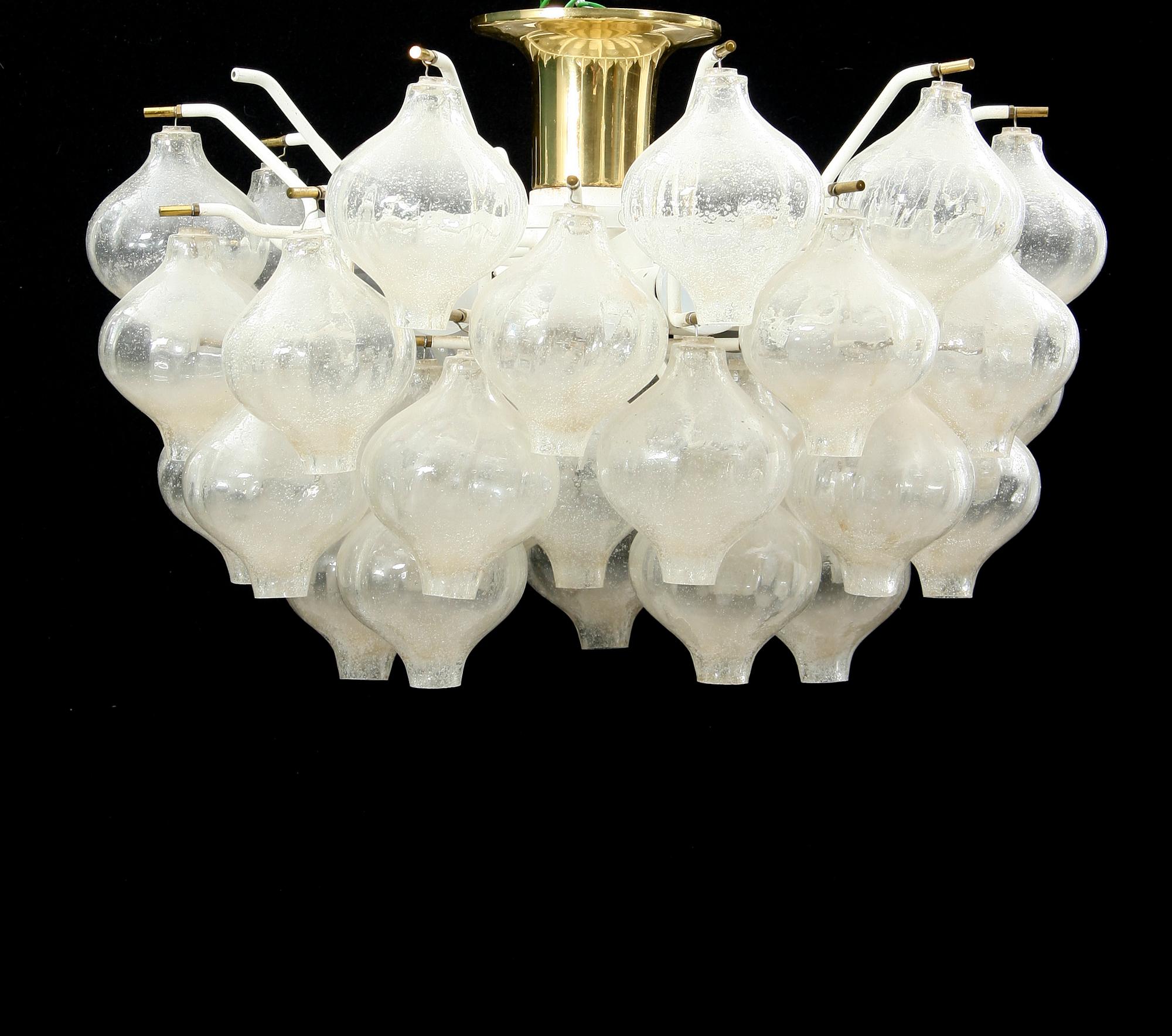 TAKARMATUR, glas. Schweiz, inköpt på Luxus i Vittsjö, 1900-talets andra hälft. Ca 25.