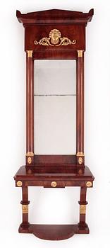 SPEGEL med KONSOLBORD, Karl-Johan, 1800-talets första hälft.
