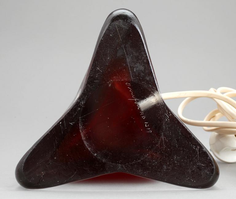 BORDSLAMPA, glas, Carl Fagerlund, Orrefors, 1900-talets andra hälft, signerad.