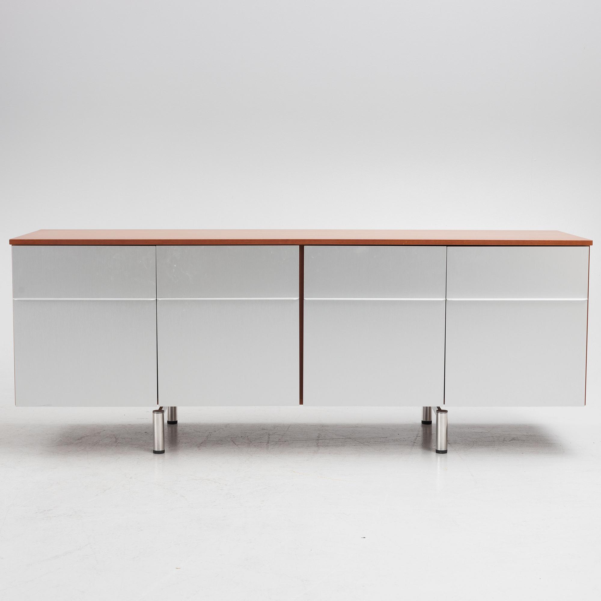 Sideboard samtida.