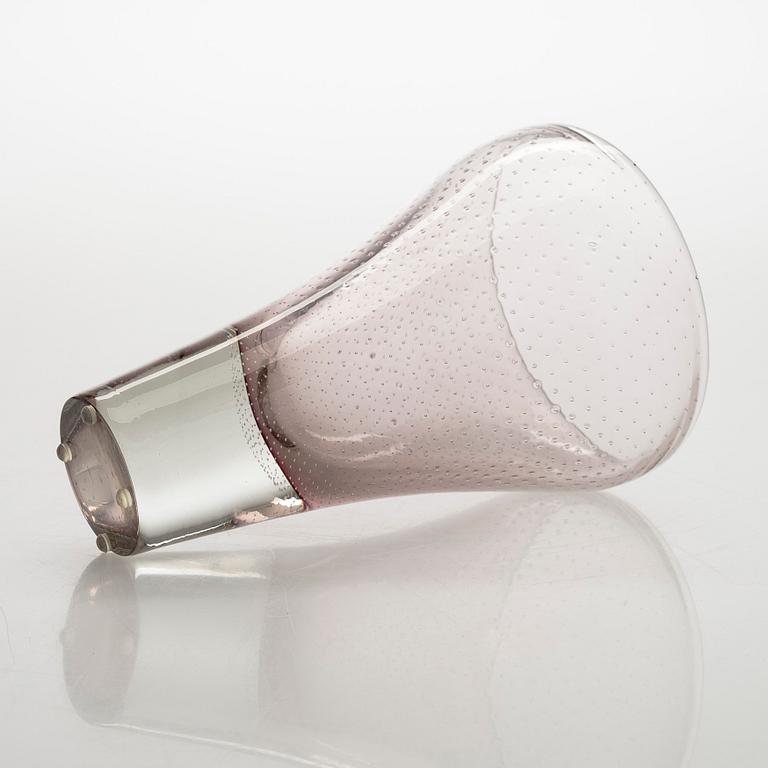 Gunnel Nyman, vas, modell "GN 12", signerad G. Nyman Nuutajärvi Notsjö -51. Formgiven 1947.