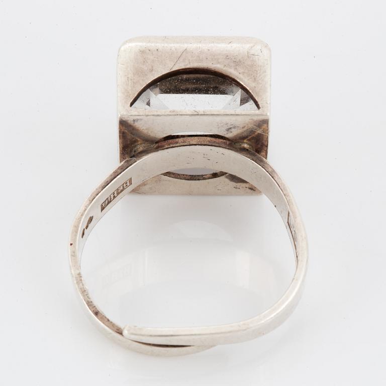 BENGT ERIK HALLBERG, Ring sterlingsilver med fasettslipad bergkristall.