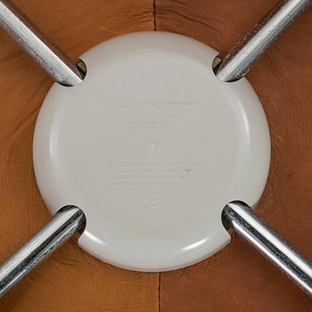 ARNE JACOBSEN, a set of 6 "Serie 7 "chairs for Fritz Hans.