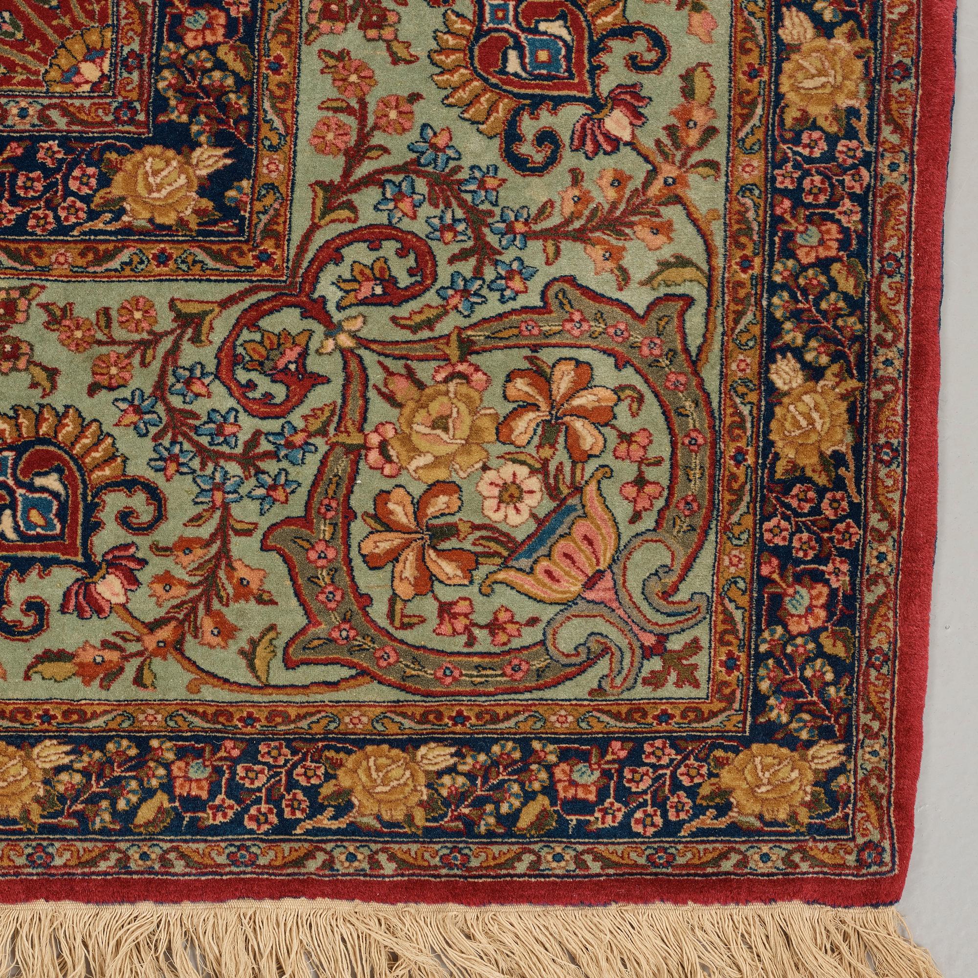 MATTO, a semi-antique Tabriz, ca 339 x 253,5 cm.