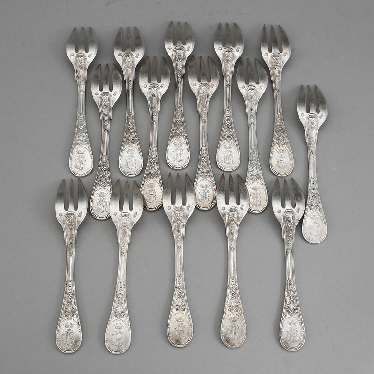 TÅRTGAFFLAR, 15 delar, silver, Österrike-Ungern 1872-1922. Vikt ca 527 gram.