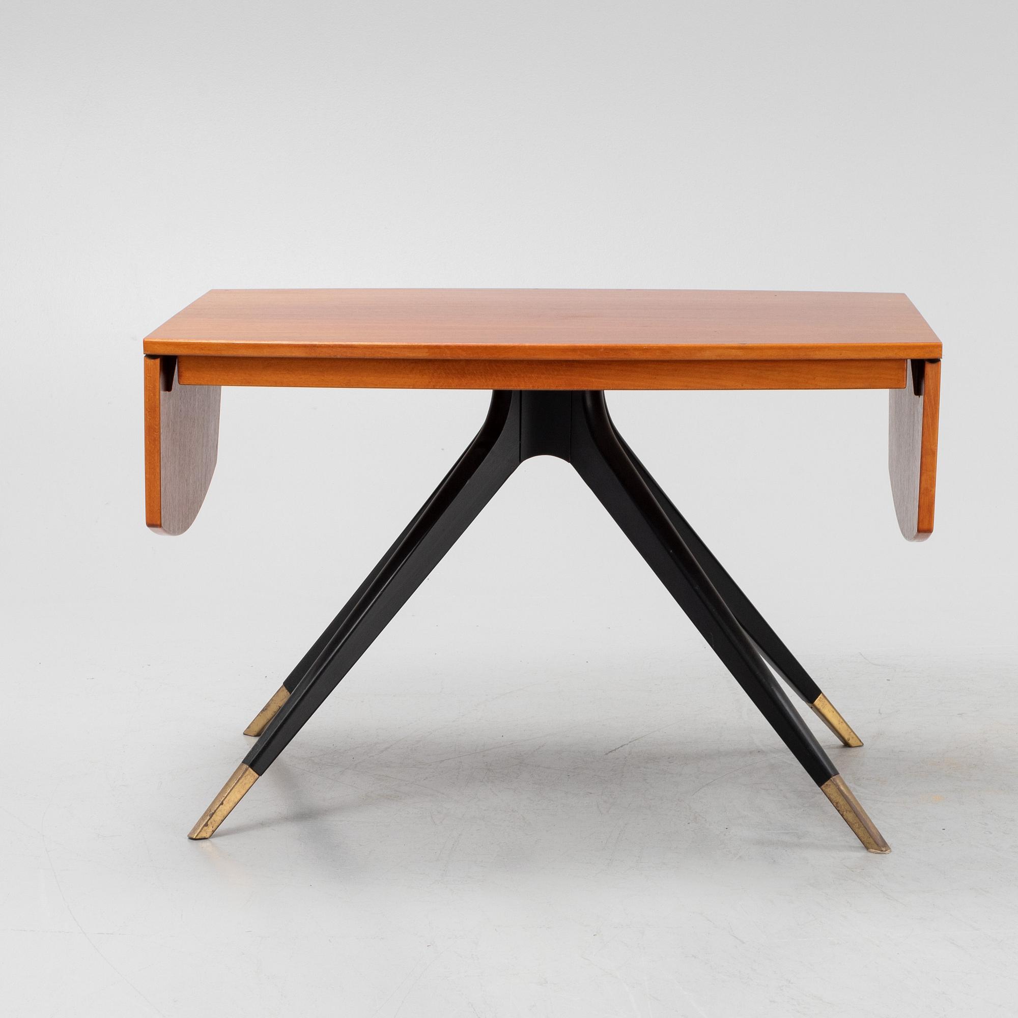 A teak coffee table, Bodafors, mid 20th Century.
