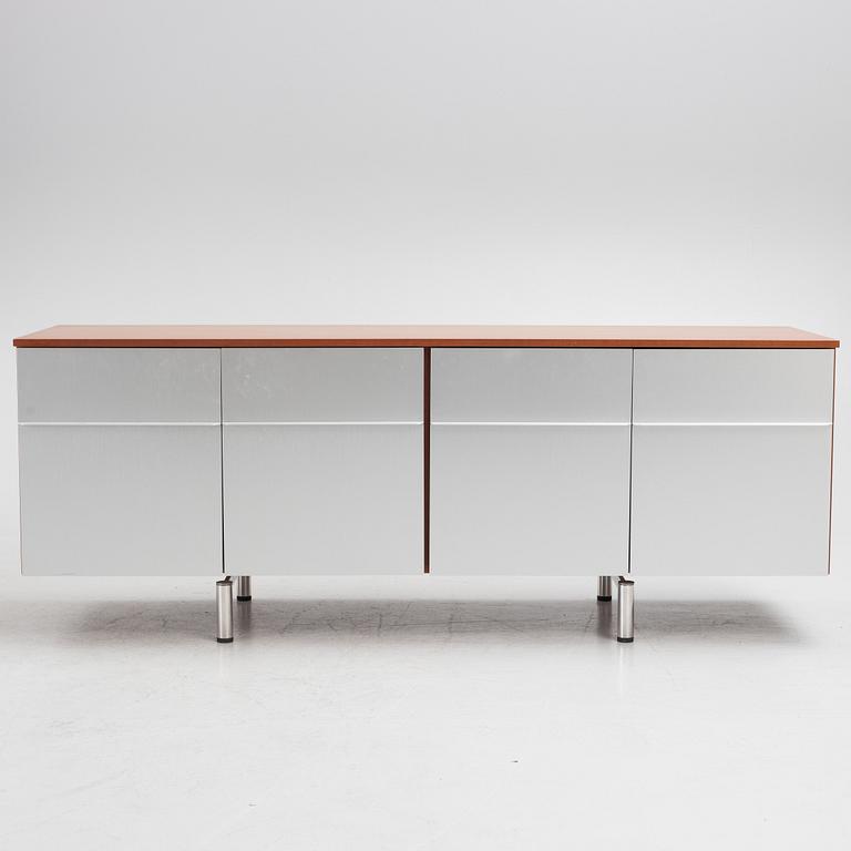 Sideboard samtida.