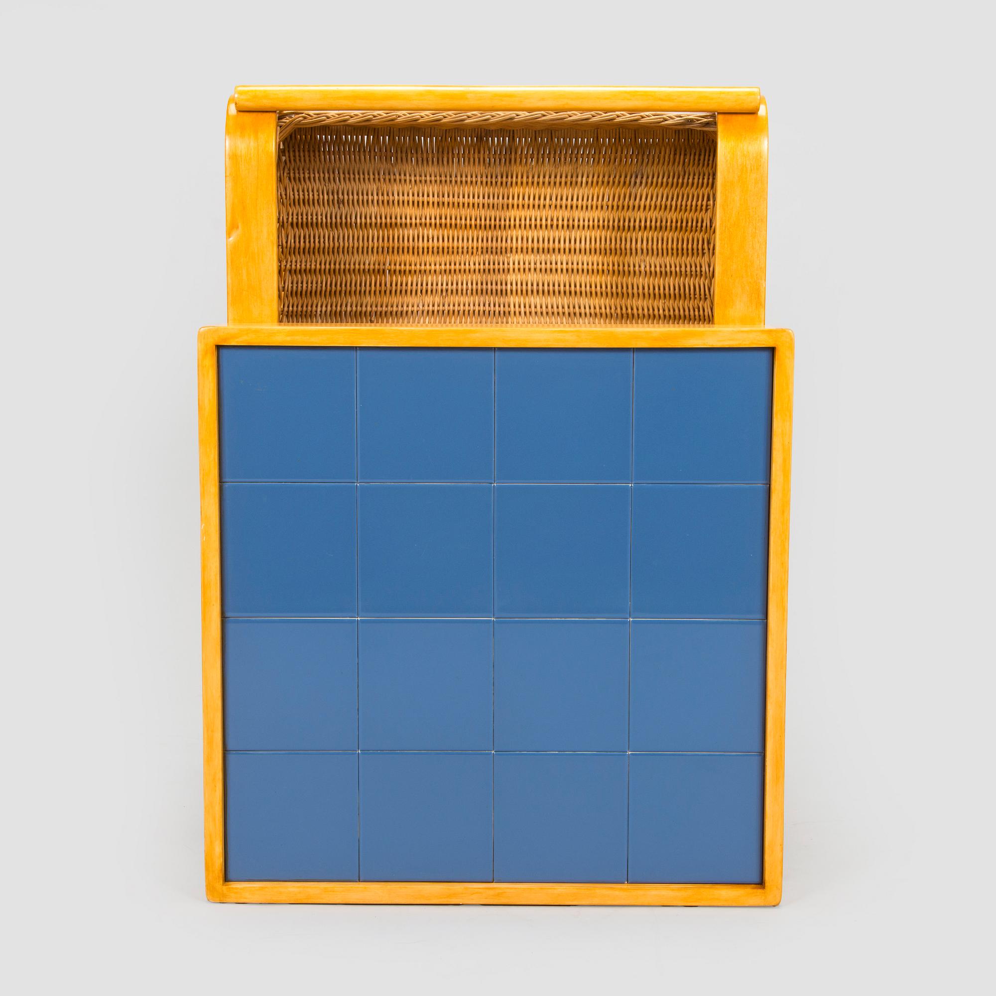 Alvar Aalto, tarjoiluvaunu, malli 900, O.Y. Huonekalu- ja Rakennustyötehdas A.B. 1900-luvun puoliväli.