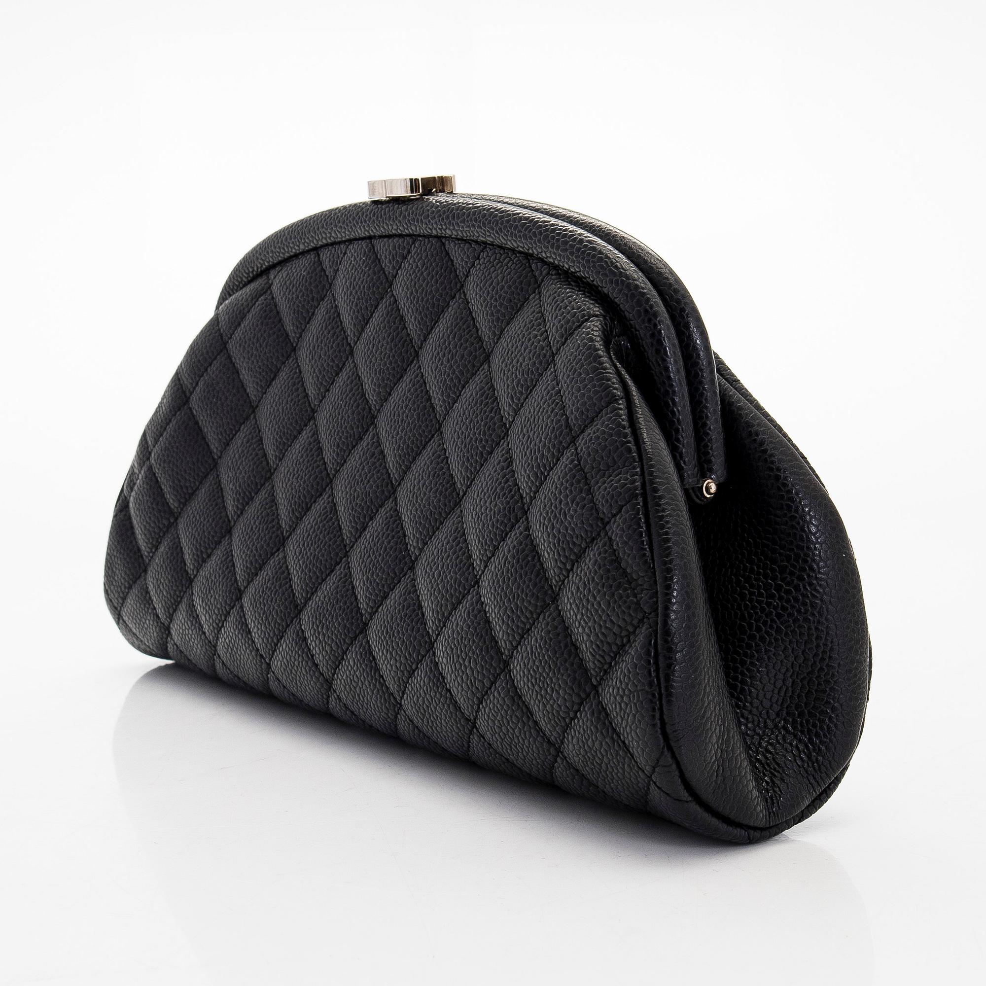 Chanel, A caviar leather clutch, 2006-2008.