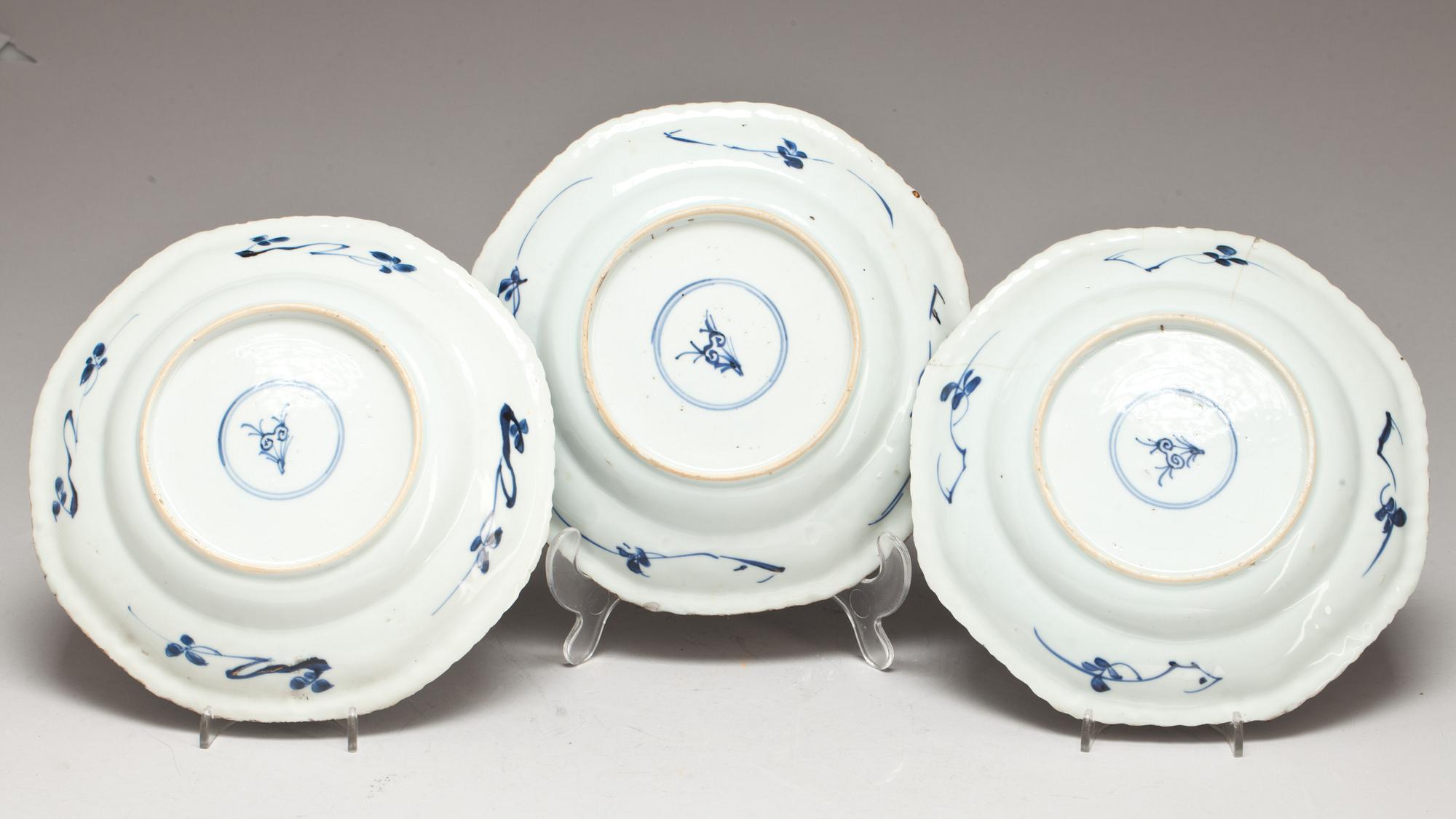 DJUPA TALLRIKAR, 3 st, porslin, Kina, 1700-tal.
