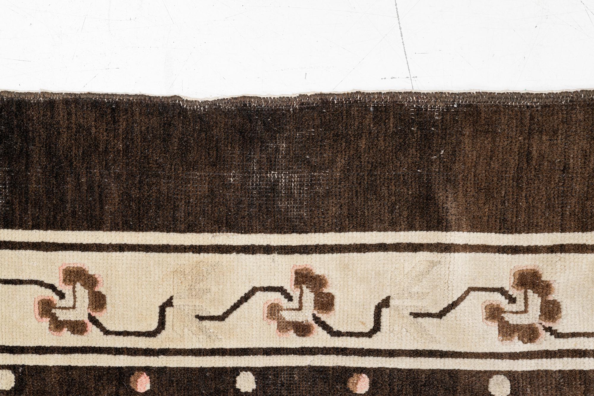 Matta, Peking, antik/semiantik ca 235 x 242 cm.