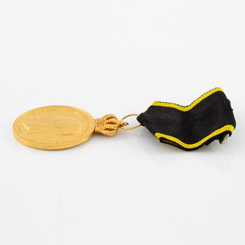 Gustav V, medal with case.