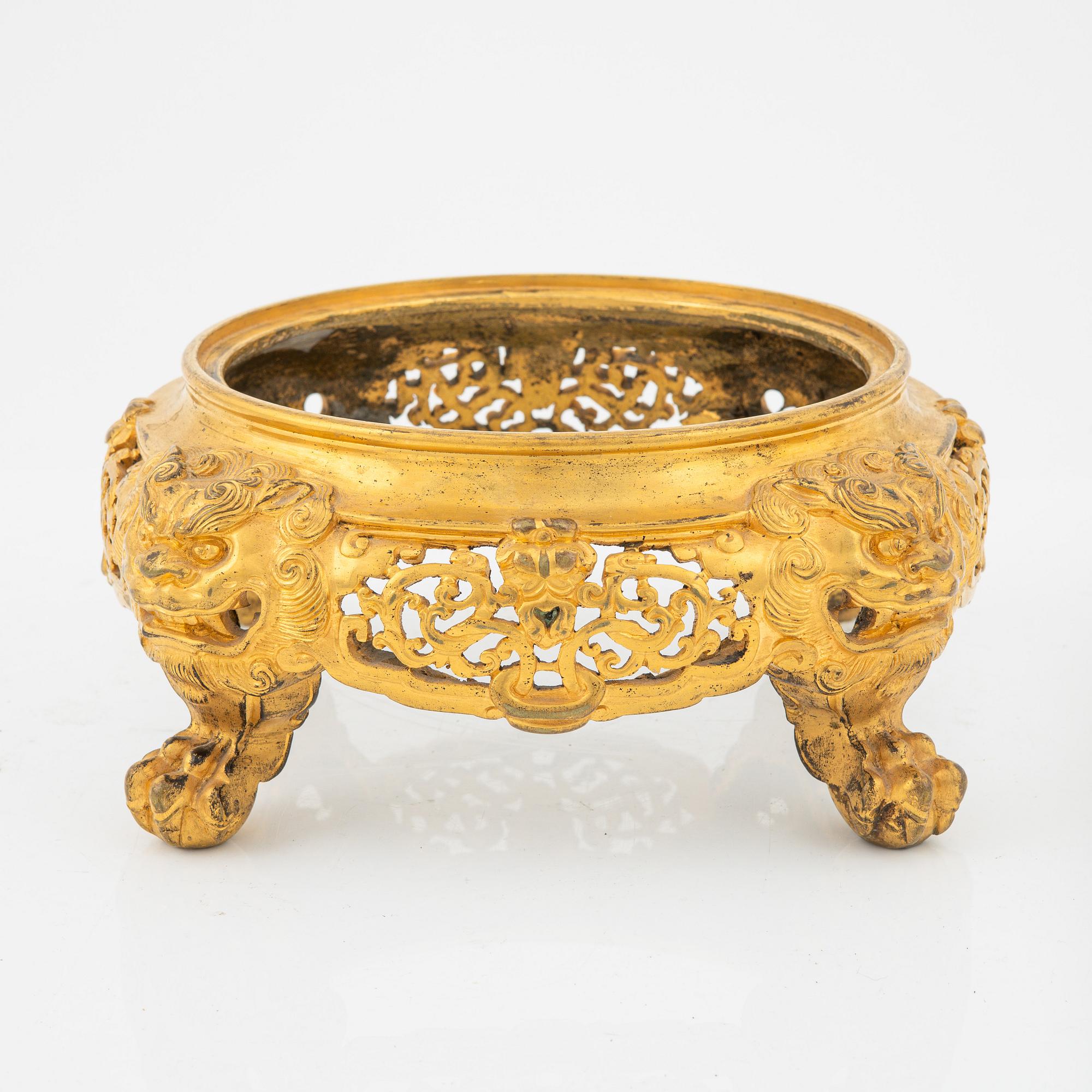 A Chinese bronze stand, presumably late Qing dynasty.