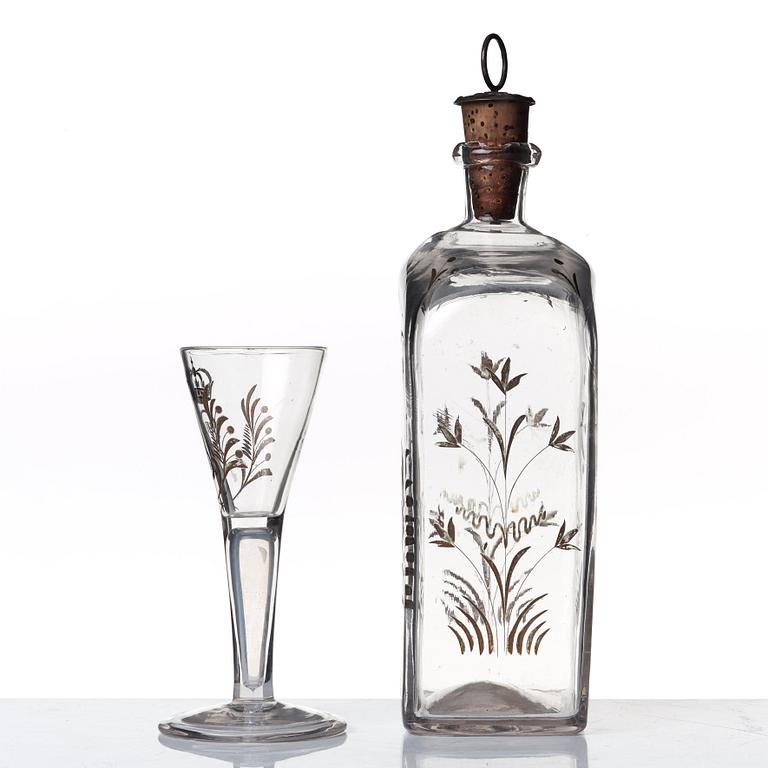 Plunta samt sex stycken spetsglas med Gustav IIIs monogram, Sverige, 1700-tal.