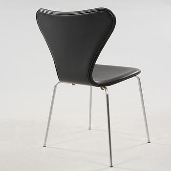 STOL, "Sjuan", Arne Jacobsen, Fritz Hansen, 1970.