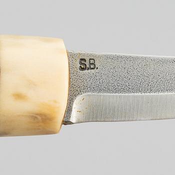 Per Isak Juuso, a reindeer horn knife, Karesuando.