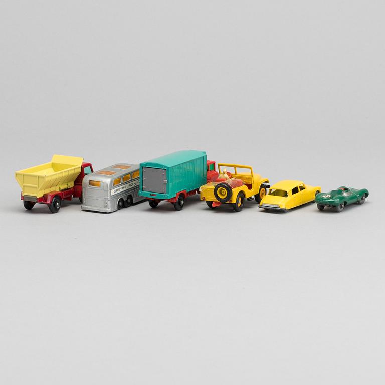 LESNEY MATCHBOX SERIES 6 st, bland annat D Type Jaguar RW 41A-1.