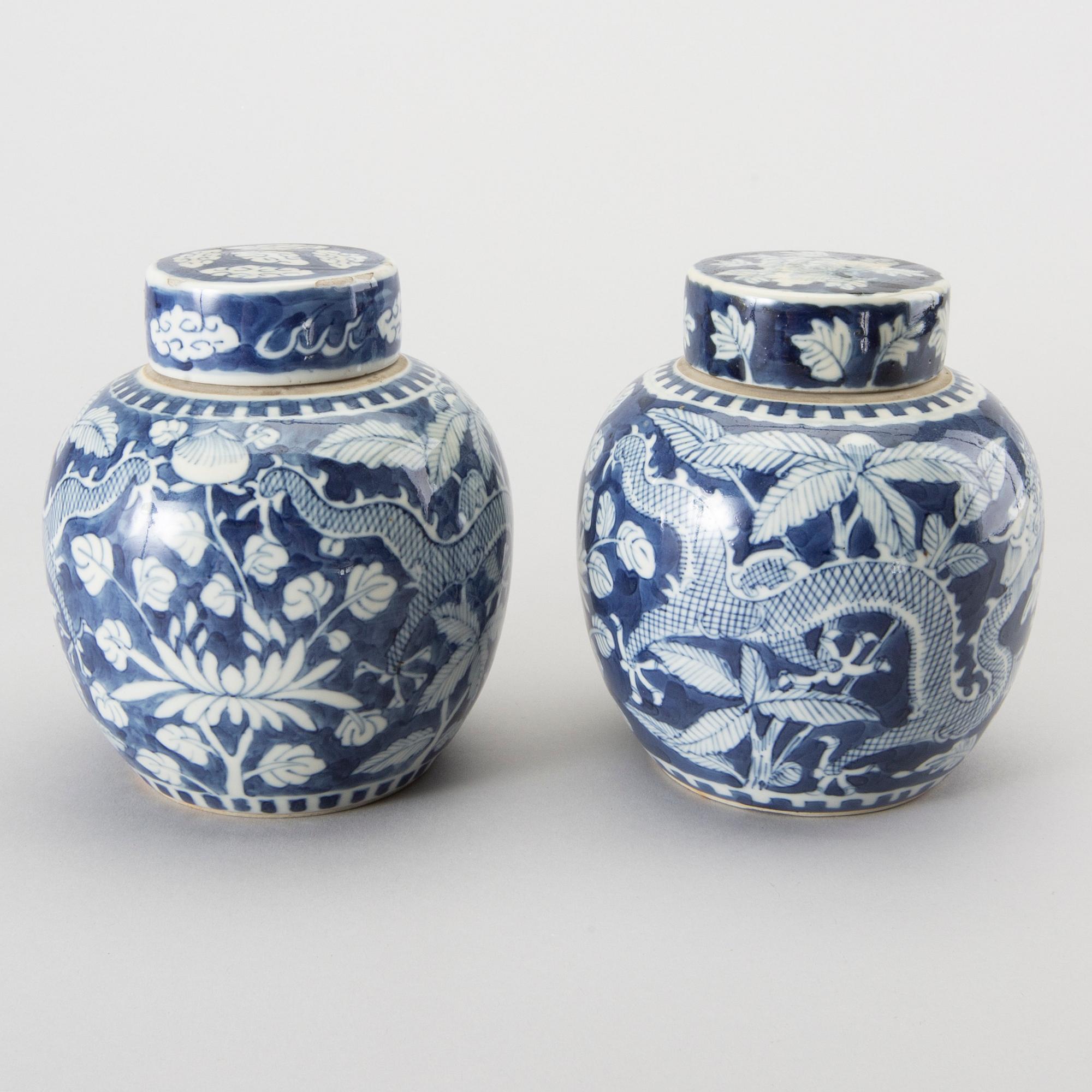 BOJANER ett par Kina  1800-tal porslin.