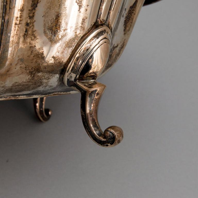 SKÅL, silver, Tyskland, 1900-tal. Total vikt ca 811g.