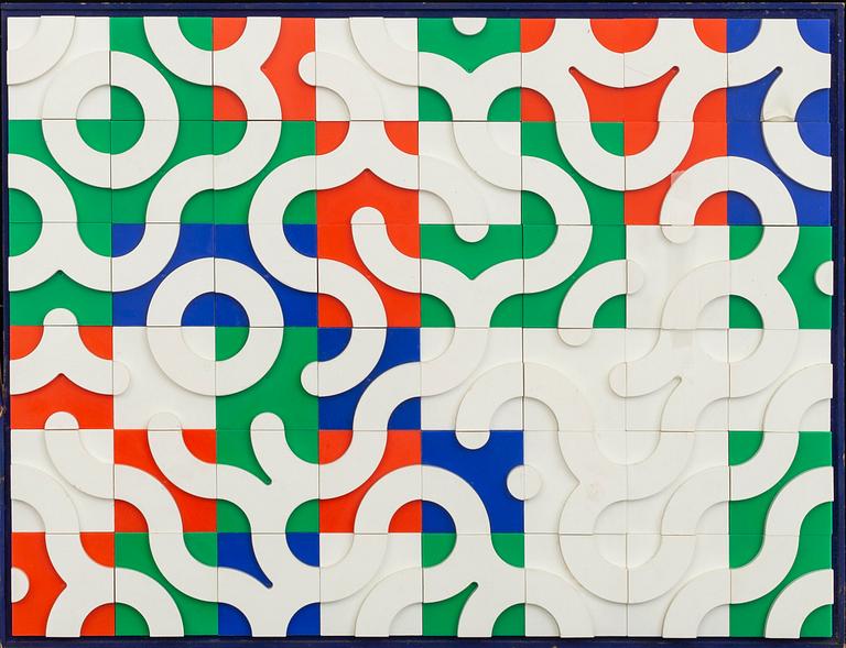 NICKE ROSÉN, 48 pusselbitar av plast, numrerade och signerade.