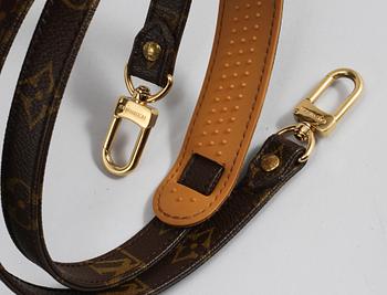 VÄSKA, "Pochette Accesoires 21", Louis Vuitton.