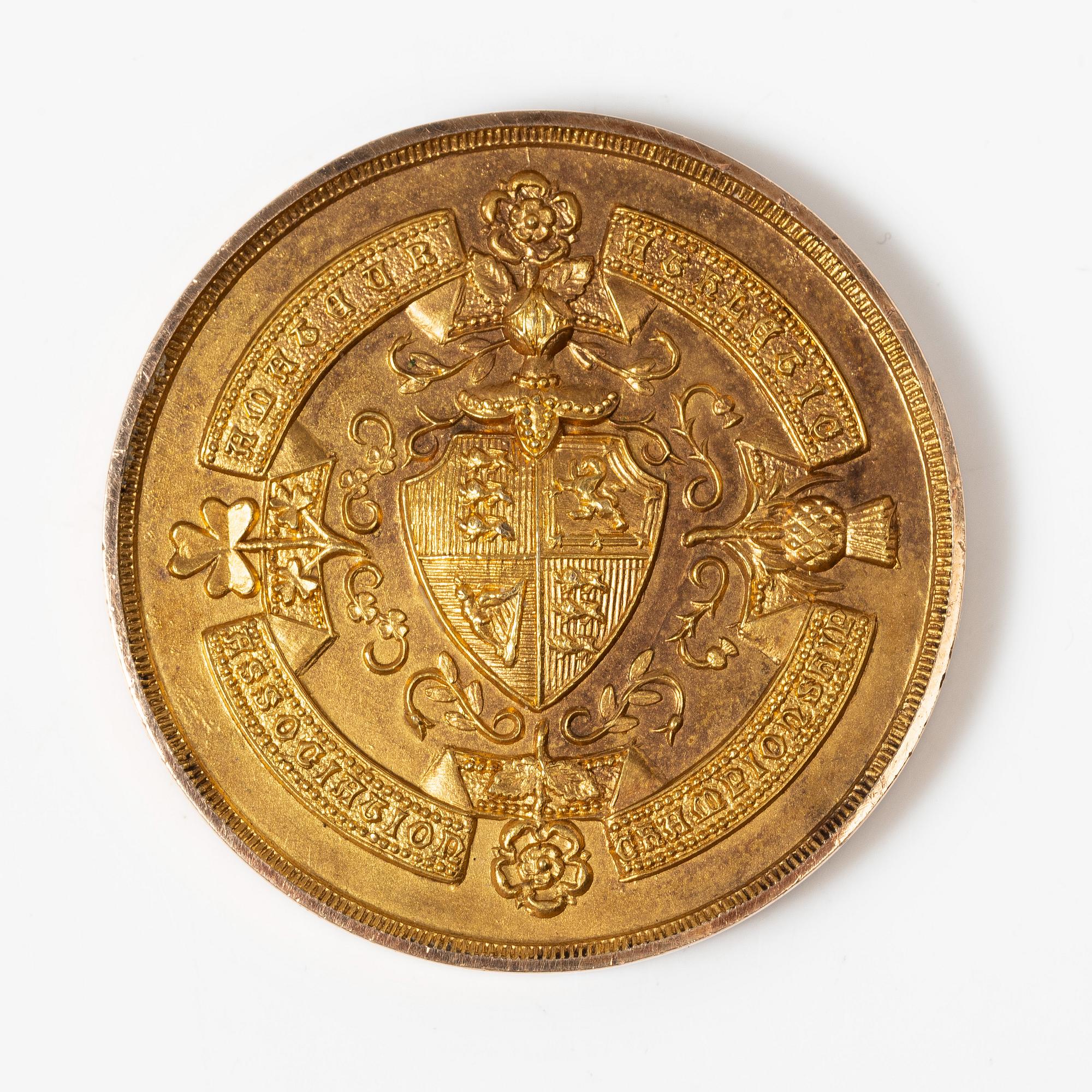 A medal, 15K gold, England, 1914.