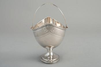 A BOWL, sterling silver. Alexander Field London 1799. Height 17,5 cm, weight 232 g.