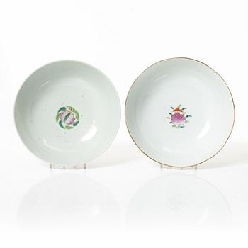 Two Chinese porcelain bowls, 19th Century.
