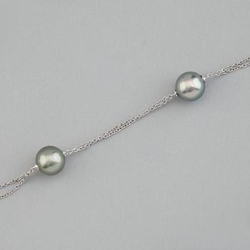 COLLIER, 14K vitguld, 8 tahitipärlor.