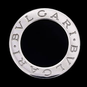 137. RING, BULGARI, whtie gold with black onyx.