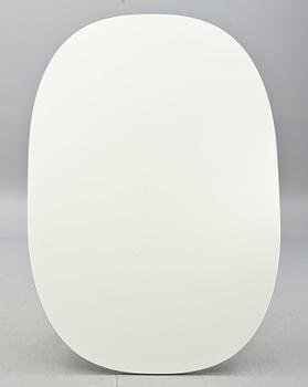 BORD, "Superellips". Fritz Hansen. Design Bruno Mathsson & Piet Hein. 1990.