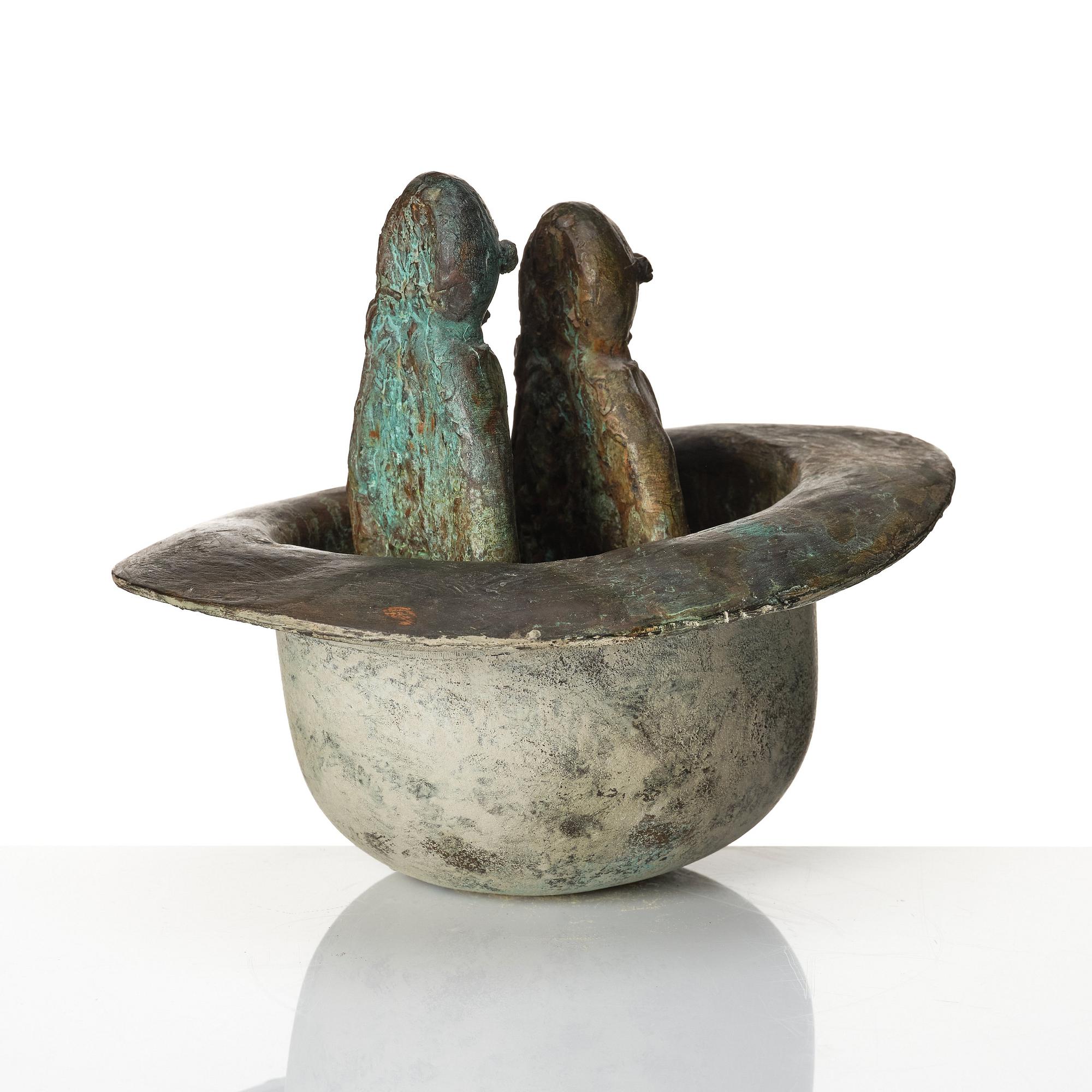 Erik Dietman, "Bowler hat".