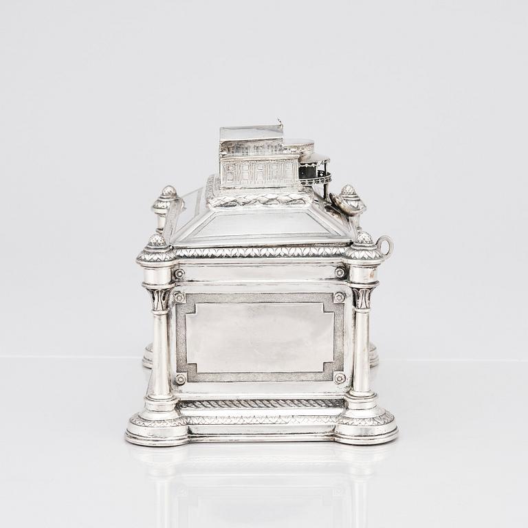 A German mid- 19th century silver jewelry box, mark of Brahmfeld & Gutruf, Hamburg.