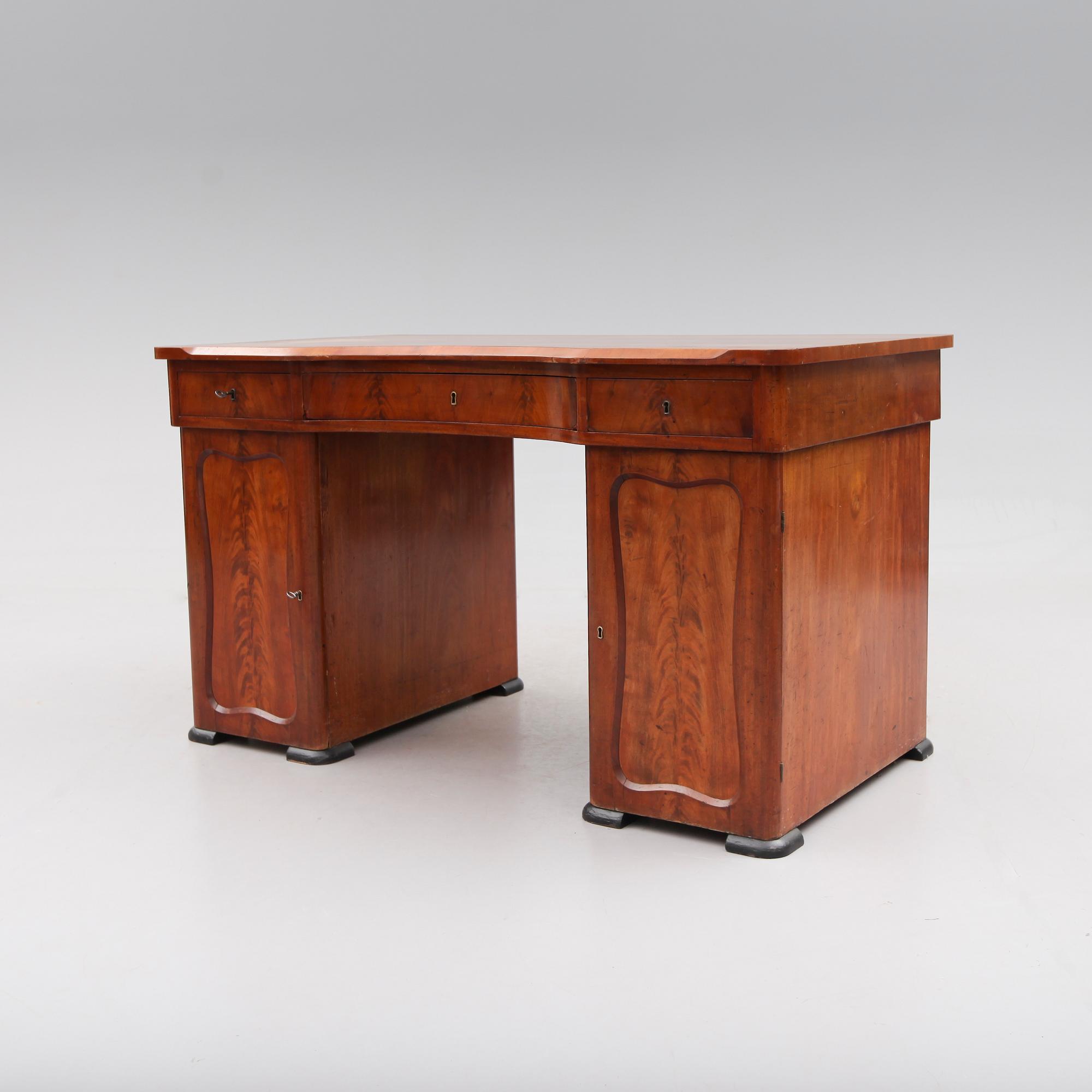 HURTSSKRIVBORD, 1800-talets andra hälft.