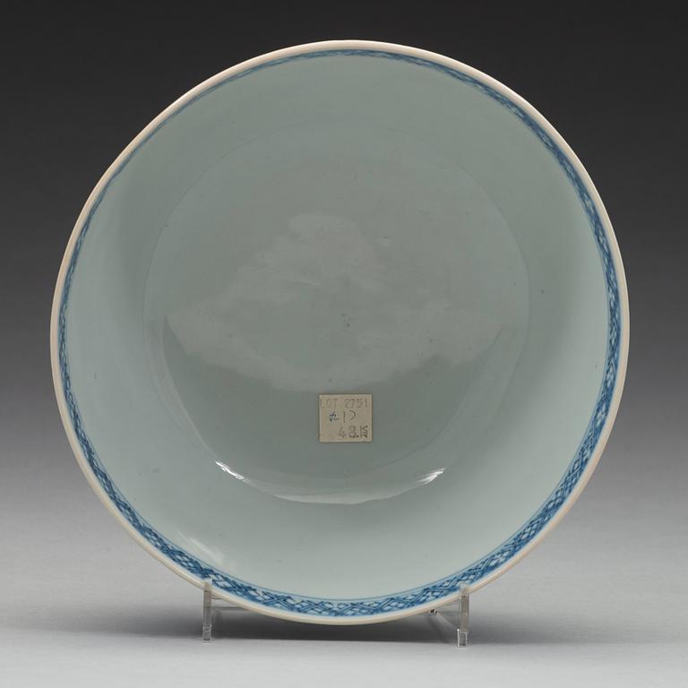 SKÅL, porslin, Qingdynastin, Qianlong (1736-95).