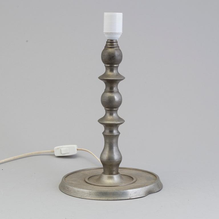FIRMA SVENSKT TENN, a pewter table lamp, Stockhom, 1925.