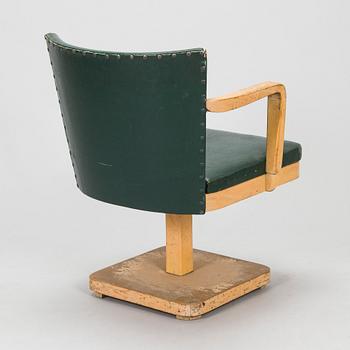 Elli Ruuth, a deskchair made at Helsinki Central Prison.