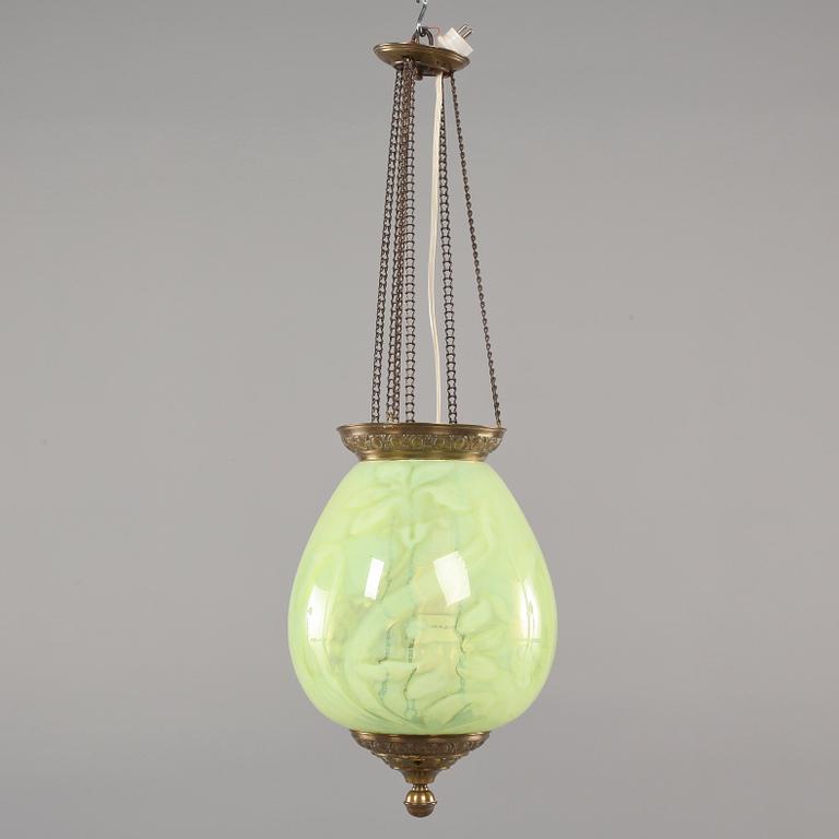 TAKAMPEL, sekelskiftet 1800/1900. Total höjd ca 67 cm.