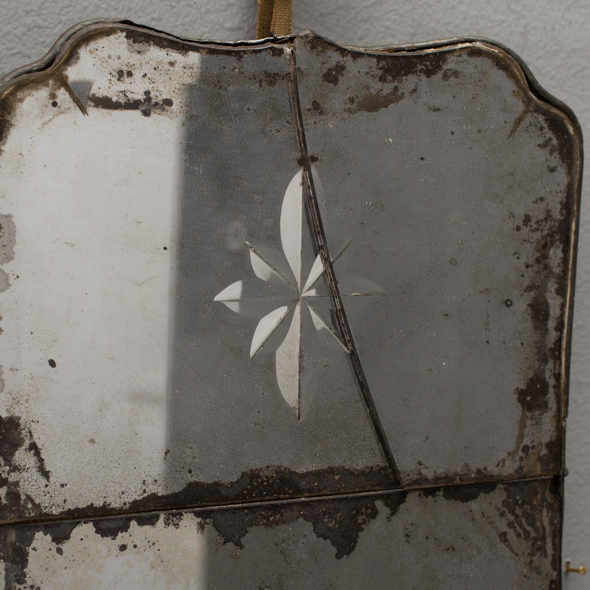 SPEGELLAMPETTER, ett par, rokoko, 1700-talets mitt.