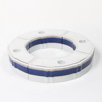 Sigvard Bernadotte, A 314 piece dinner and coffee service, “Marianne Royal Blue”, Christineholm/Fyrklövern, 2000.