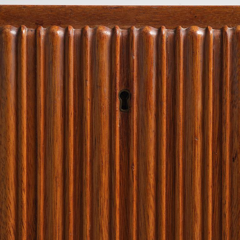 Nordiska Kompaniet, a rare "Anette" chest of drawers, Sweden, ca. 1944.