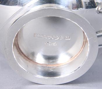 SOCKERSKÅL samt GRÄDDSNIPA, silver, Tore Eldh, Göteborg, 1956, 115 g.