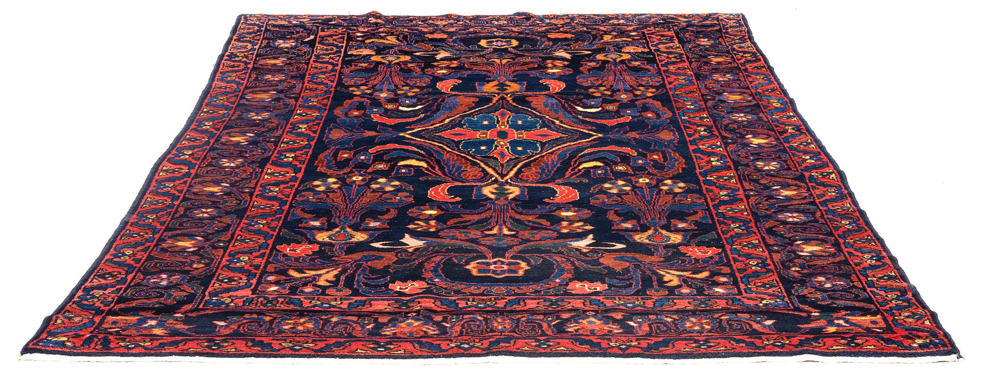 Carpet, semi-antique, Khoigân, Feridan area, approx. 314 x 209 cm.