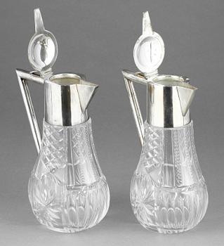 KANNOR, ett par, glas och nysilver, GAB, 1900-talets början.