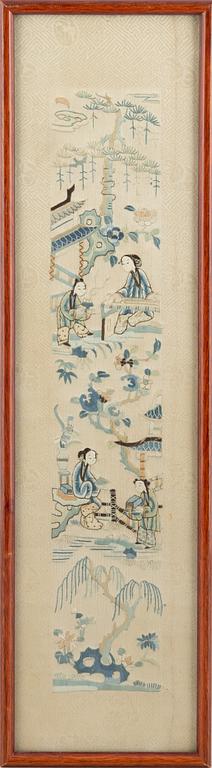 A Chinese silk embroidery, late Qing dynasty / around 1900.